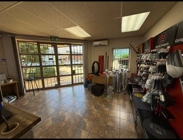 1,535M² WAREHOUSE TO LET IN SPARTAN